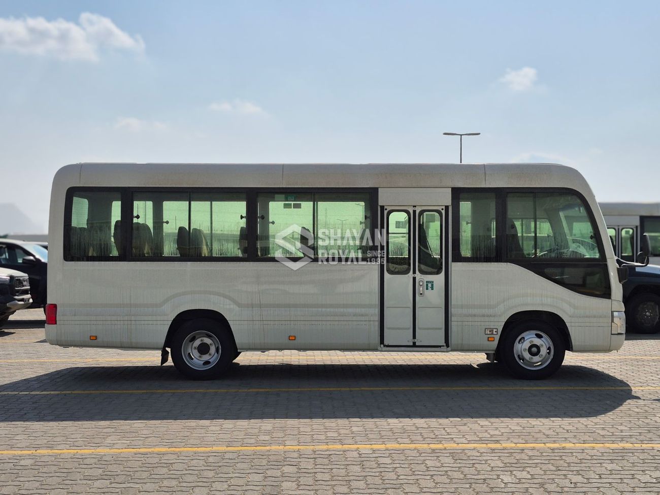 Toyota Coaster LHD 2.7L DLX PETROL 4CYL 23-SEATER MT 2025MY