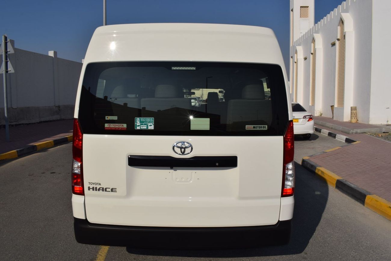 Toyota Hiace Commuter GL High Roof Toyota Hiace Highroof Bus 3.5L , A/T 6 cylinder, model:2020.Only done 88000 km