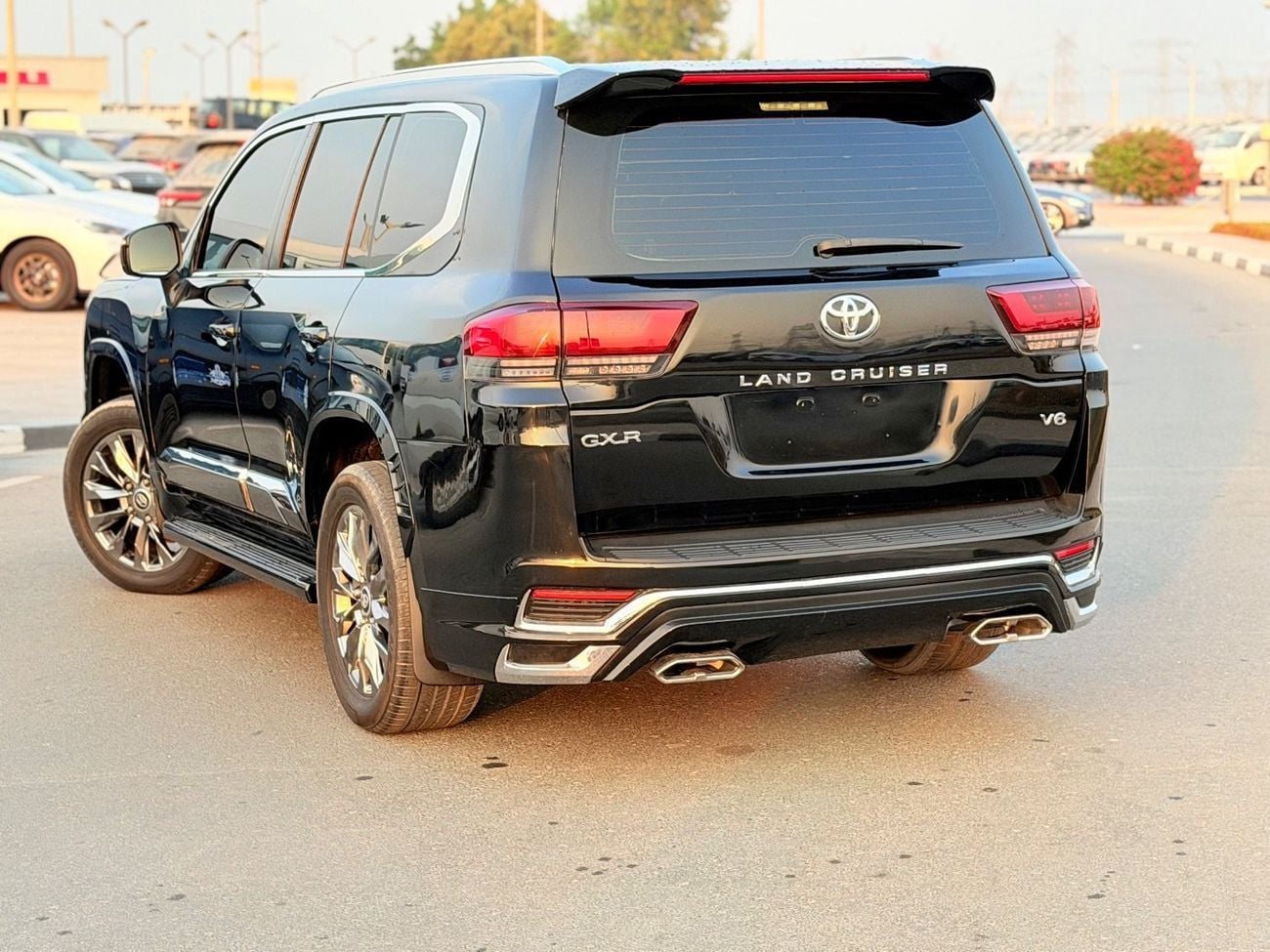 Toyota Land Cruiser Toyota landcuriser GXR V6 Years 2020 upgrade inside and outside 2025 full option 4.0 L petrol