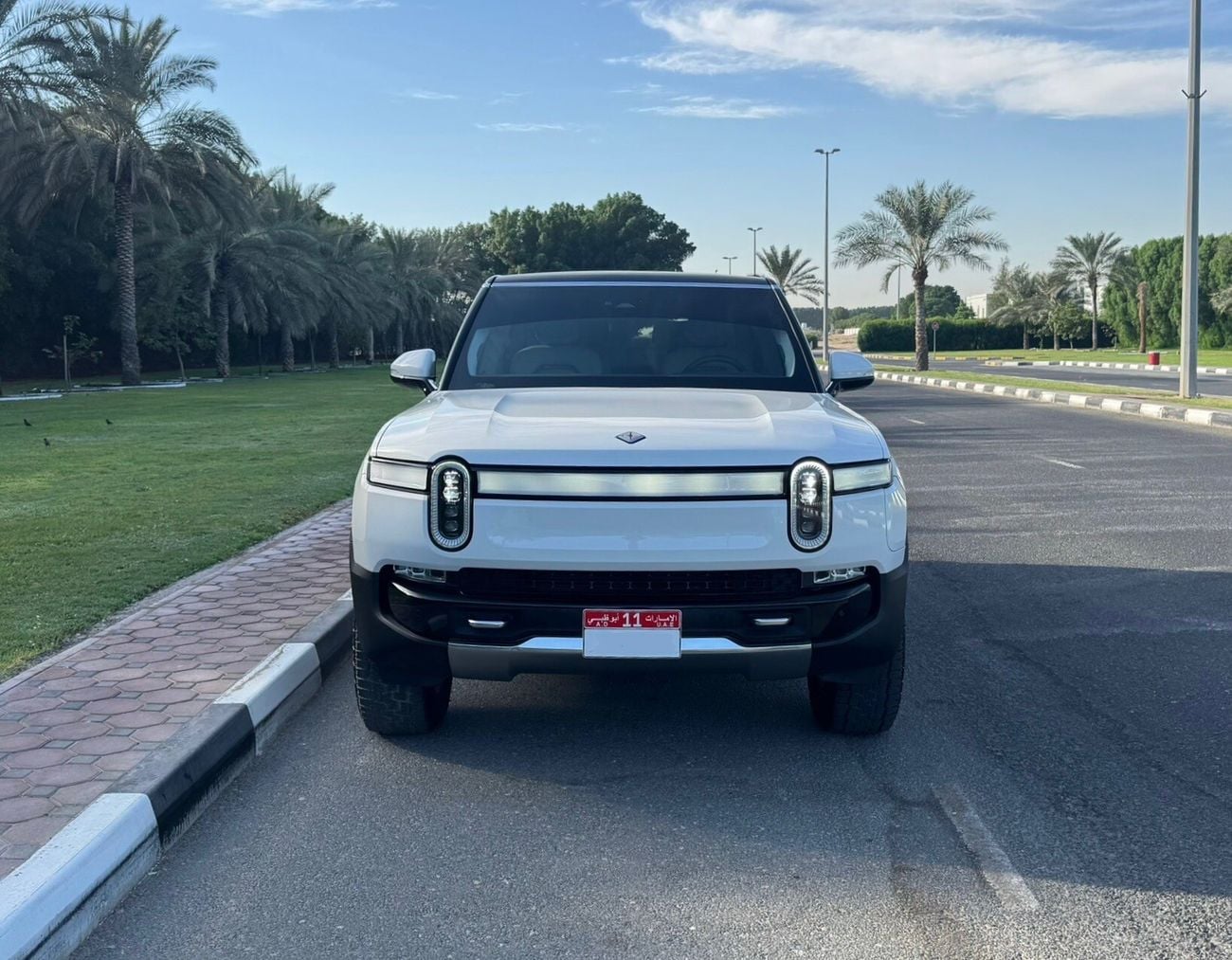 ريفيان R1S ADVENTURE PACKAGE