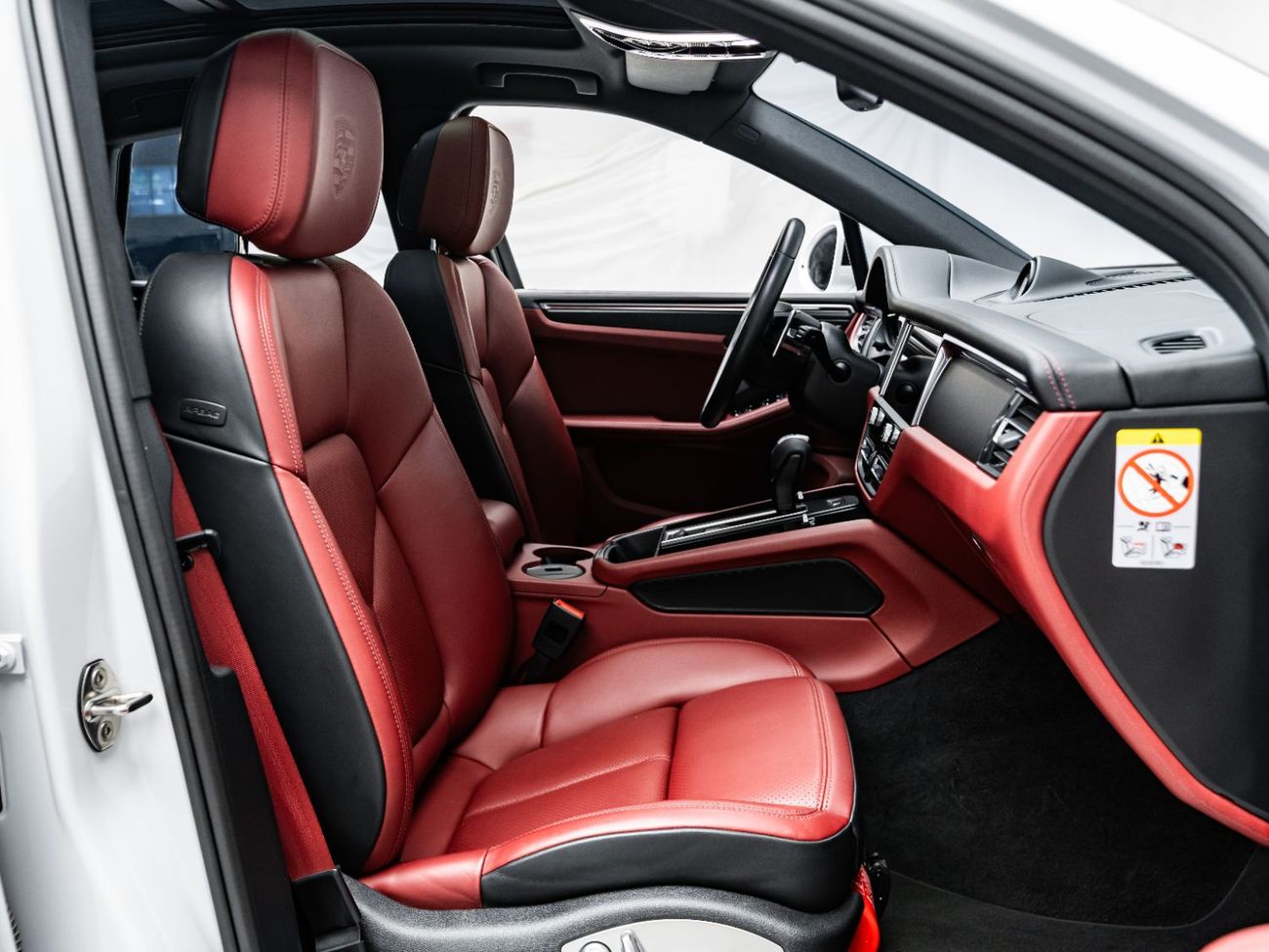 بورش ماكان Std 2.0L (252 HP)