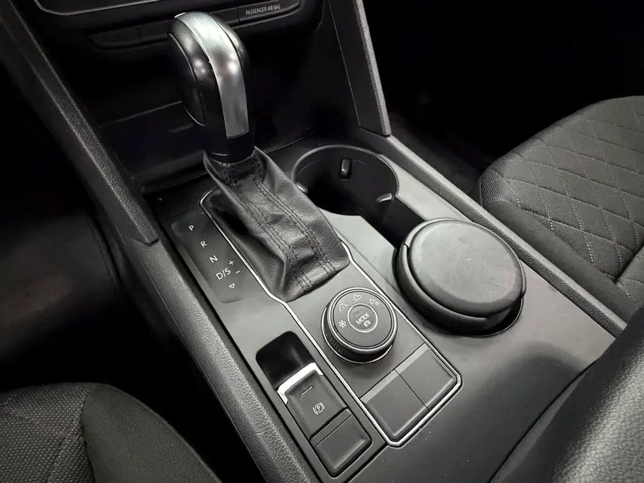 فولكس واجن تيرامونت S 2.0L