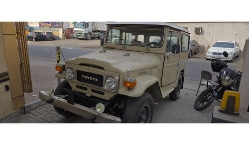 Toyota Land Cruiser 70