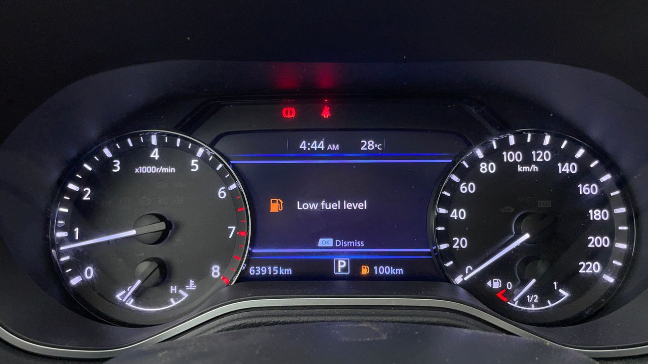 نيسان إكستيرا SE 2.5 | بدون دفعة مقدمة | اختبار القيادة في المنزل