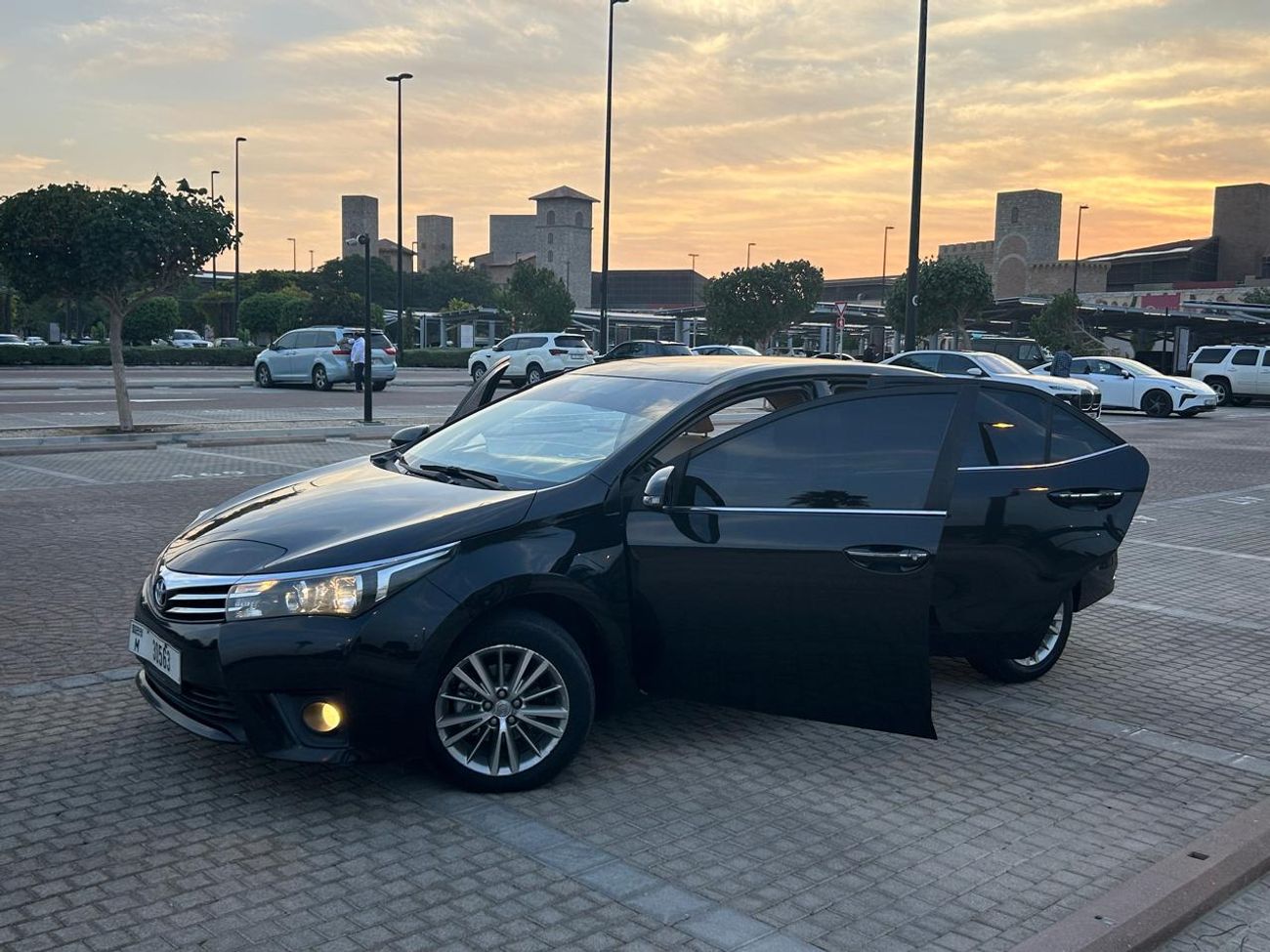 تويوتا كورولا SE+ TRD 2.0L