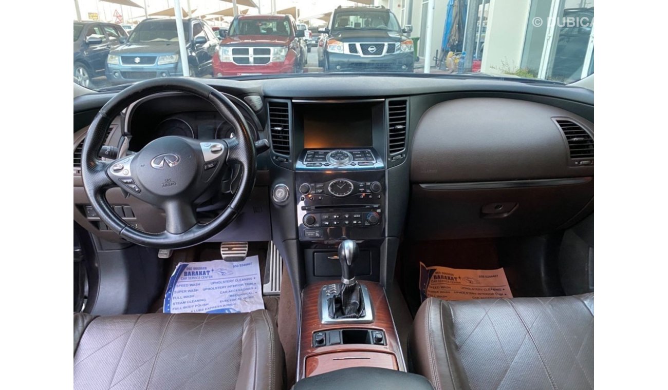 إنفينيتي FX35 Infiniti FX35 GCC , in perfect condition, single owner, zero problems