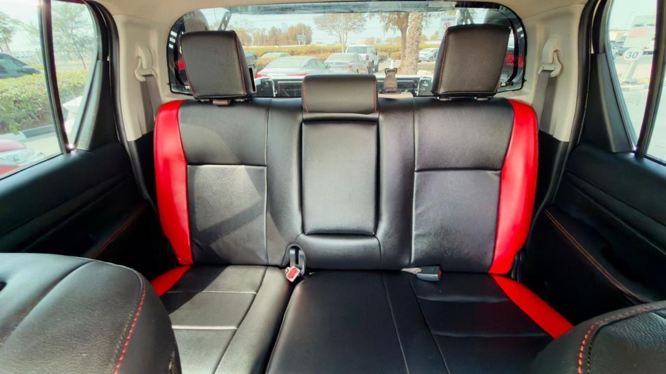 Toyota Hilux 2019| 2.8L DIESEL ENGINE | AT | RHD | GTK 4X4 HEAVY SPORT BAR WITH BASKET | ROOF MOUNTED LED LIGHTS