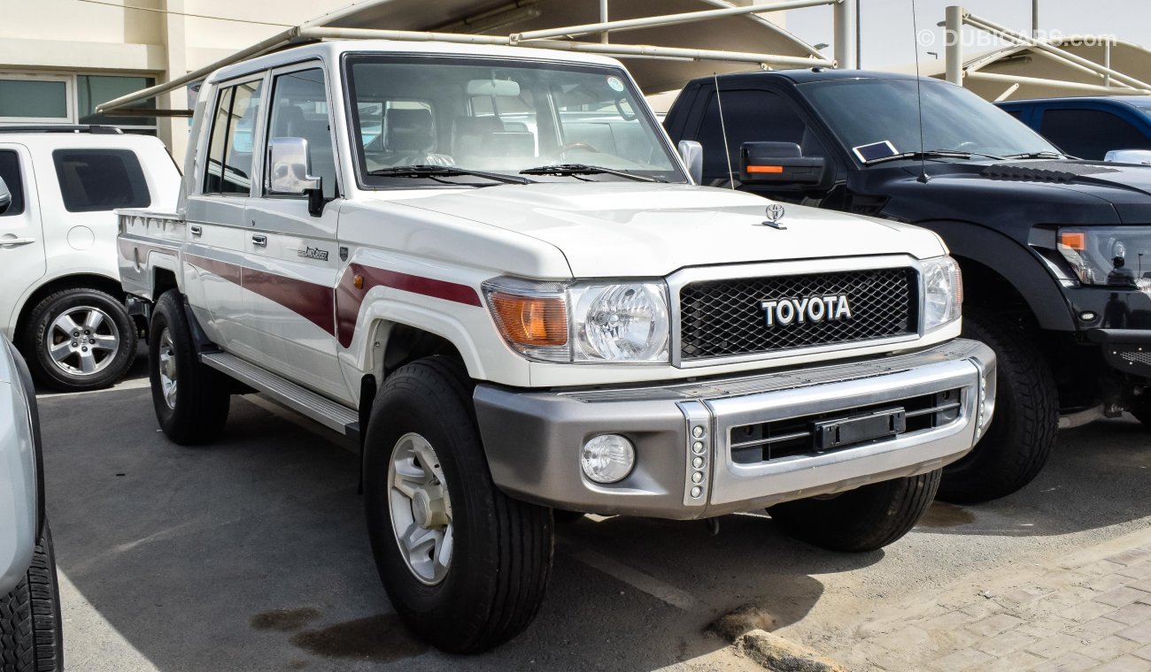 Toyota Land Cruiser Pick Up LX V6