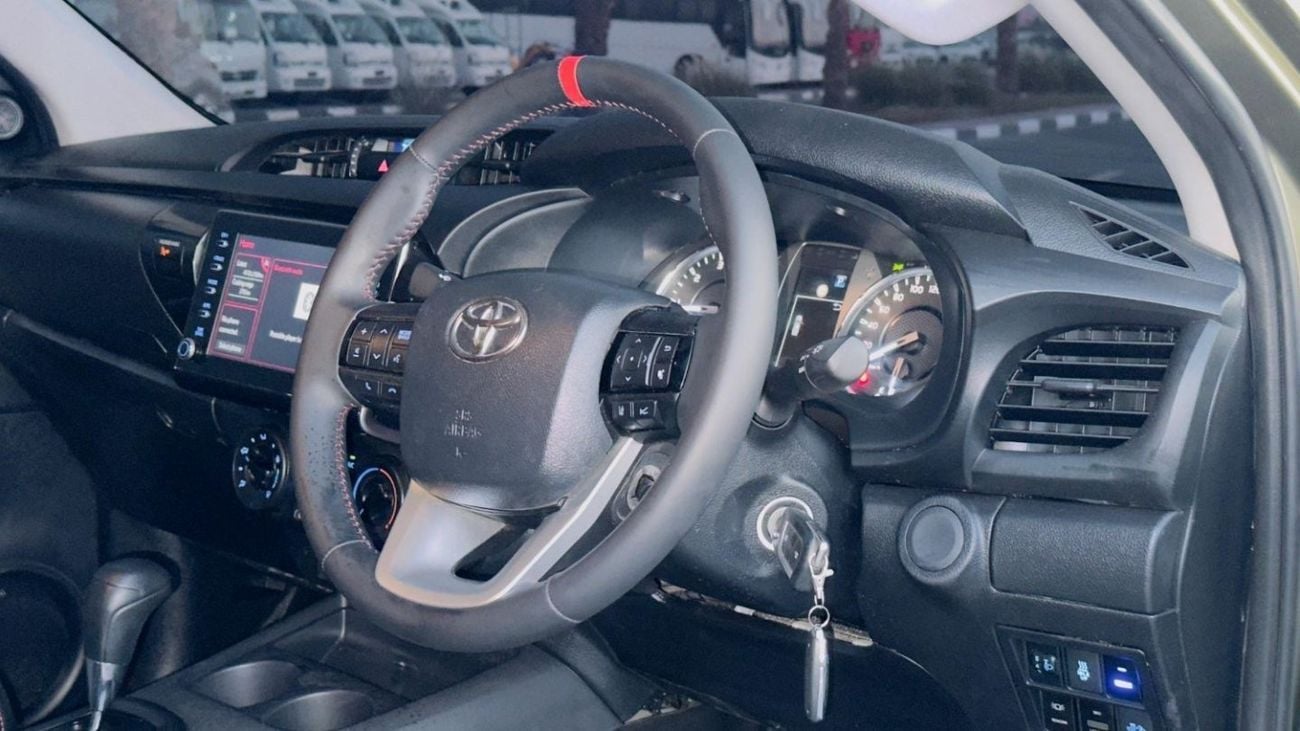 Toyota Hilux GR KIT INSTALLED | AFTER MARKET SIDE FENDERS | 2.8L DIESEL | RHD | REAR VIEW CAMERA