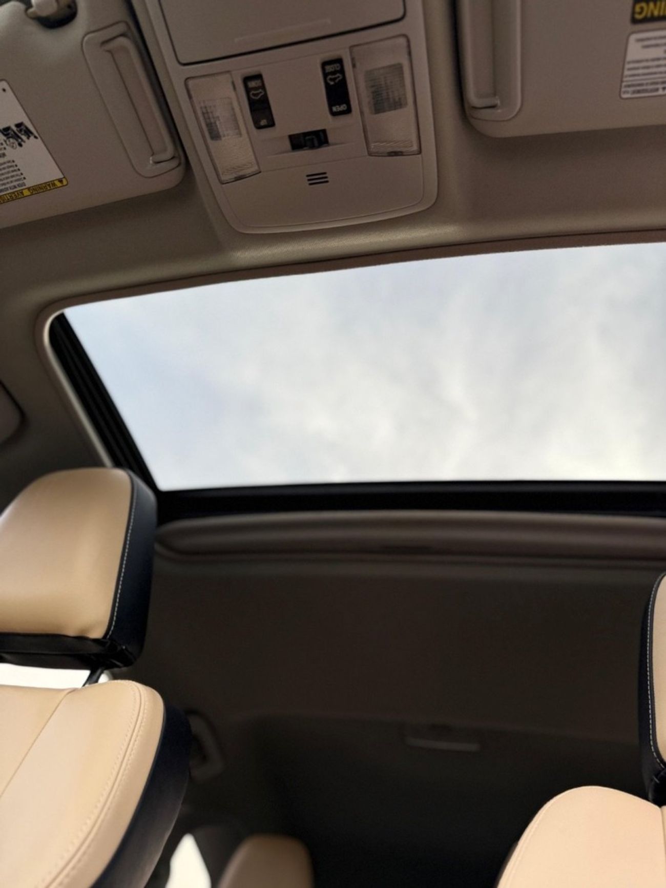 تويوتا راف ٤ XLE, leather seats, sunroof ,push start