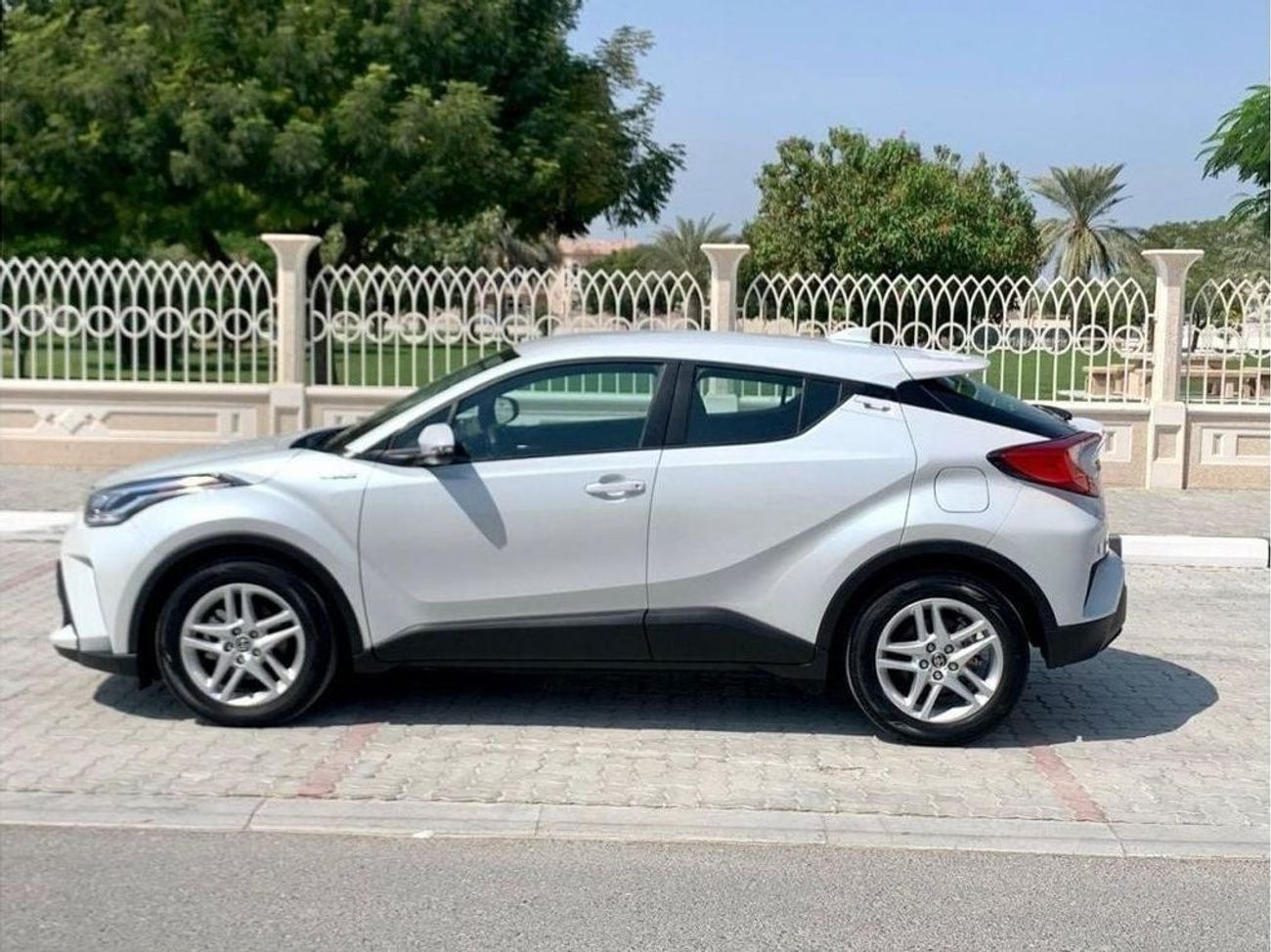 Toyota CHR Toyota C-HR Hybrid ,2023 (1.8L) GCC Specs