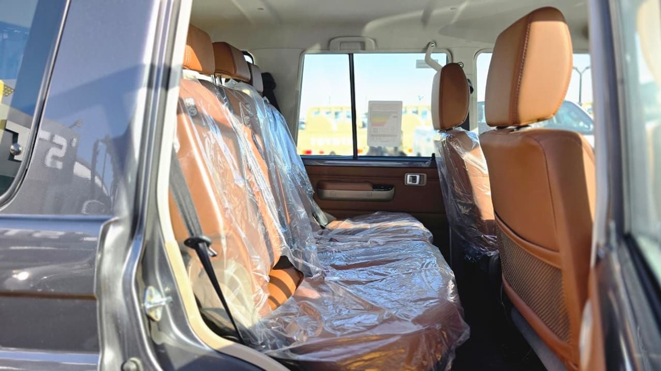 تويوتا لاند كروزر 70 TOYOTA LC 76 2026 A/T 2.8 GREY COLOR