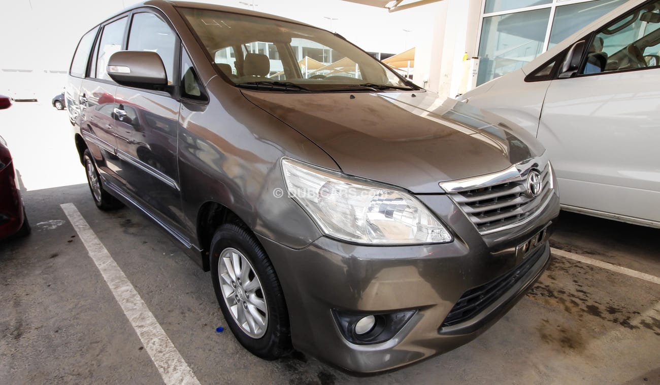Toyota Innova 2.7G