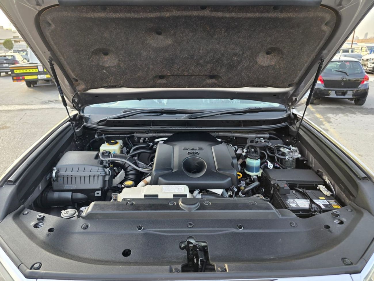 Toyota Land Cruiser TOYOTA LAND CRUISER PRADO SUV RHD 2019 MODEL 2.8 L DIESEL AUTOMATIC(PM52159)