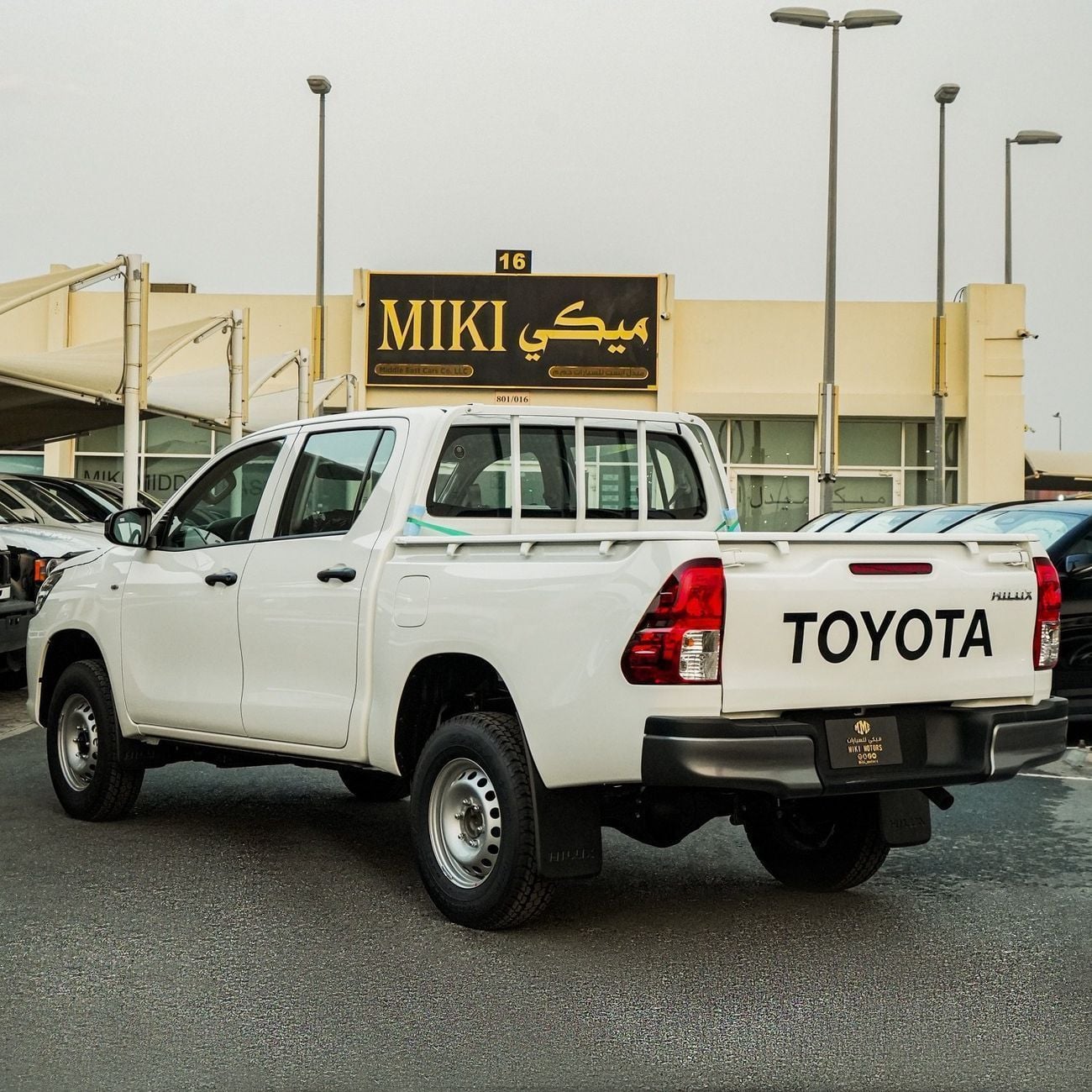 تويوتا هيلوكس DLX 2.4 L | Diesel | 4x4 | D/C | M/T | DIFFLOCK | EXPORT ONLY !