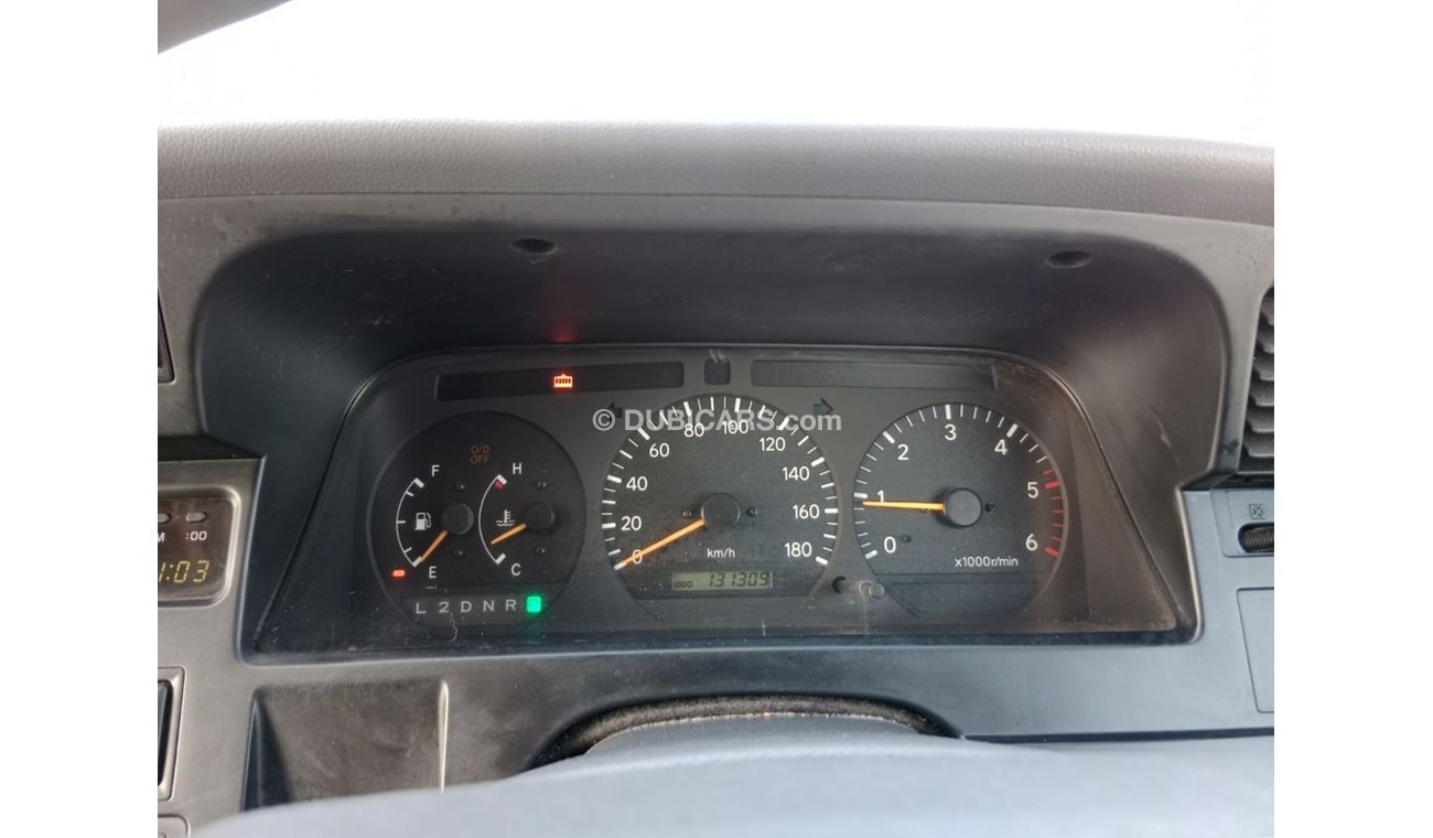 Toyota Hiace TOYOTA HIACE VAN RIGHT HAND DRIVE(PM46557)