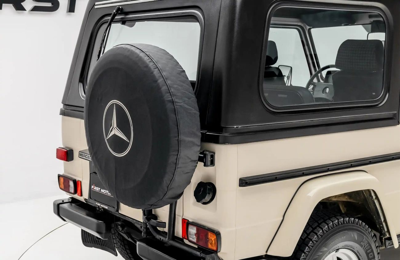 مرسيدس بنز 280 2.7L I-6 Naturally Aspirated Engine