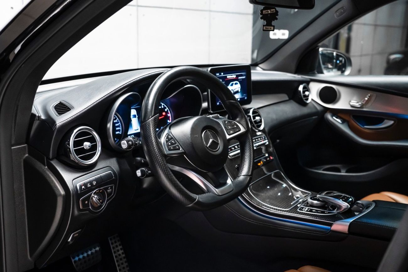 مرسيدس بنز GLC 43 AMG 4MATIC 3.0L