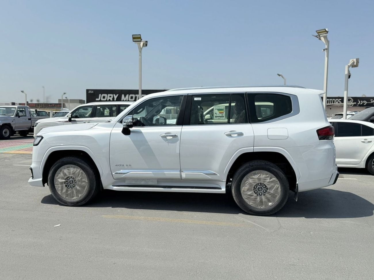 Toyota Land Cruiser LAND CRUISER VXR . A/T . Petrol 3.5L Twin Turbo 4x4 . 7 Seats 2026 Model