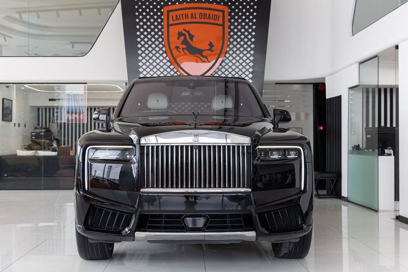 Rolls-Royce Cullinan ROLLS-ROYCE CULLINAN | SILVER BADGE | FULL OPTIONS | BESPOKE SOUND SYSTEM | GCC SPECS | 2025