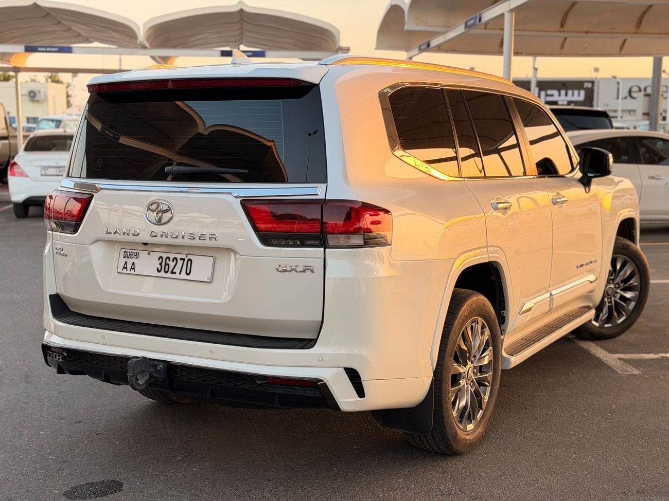 تويوتا لاند كروزر VXR 3.5L