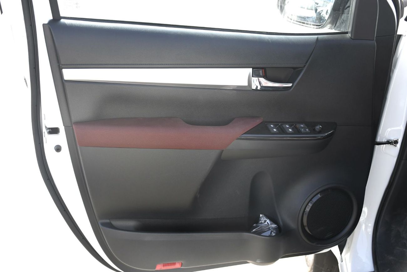 Toyota Hilux 2.7L Manual With Front 2 seats cooling ! Air compressor GCC Full Option ( Ready Stock)