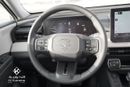 تويوتا راف ٤ VXR HEV 2.5L Hybrid - XLE - E-CVT Transmission - AWD - GCC - Radar - Wireless Charger