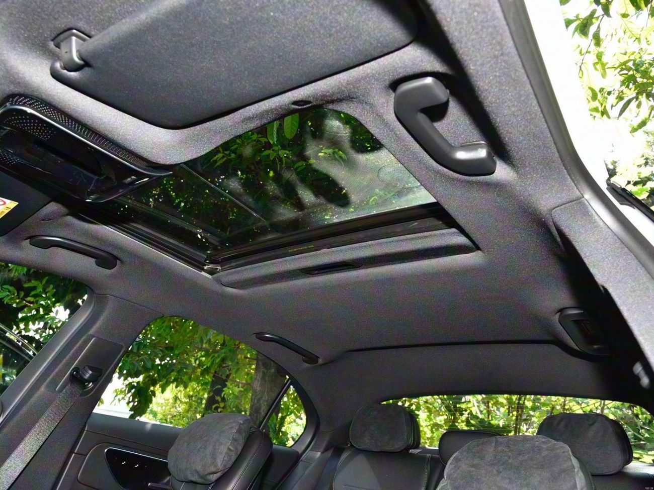 مرسيدس بنز A 200 L Benz A200 L / Chinese / 0km