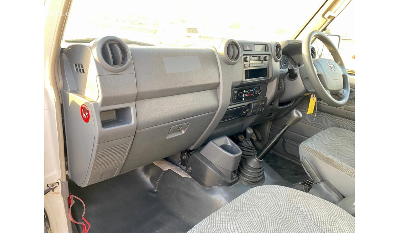 Toyota Land Cruiser 70 Toyota Landcruiser hard top RHD Diesel engine 1HZ car very clean and good condition