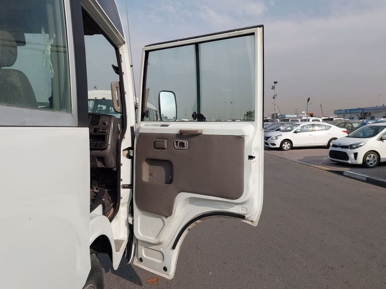 نيسان سيفيليان NISSAN CIVILIAN BUS RHD 1999 MODEL 4.1 L DIESEL MANUAL(PM700010)