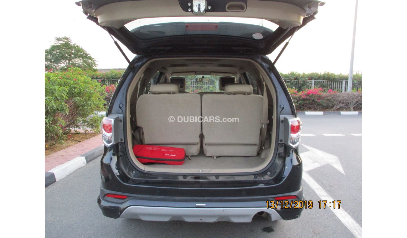 Toyota Fortuner toyota fortuner 2014 TRD sport gulf space only 103000 km full options with orginal leather seat ,2 r