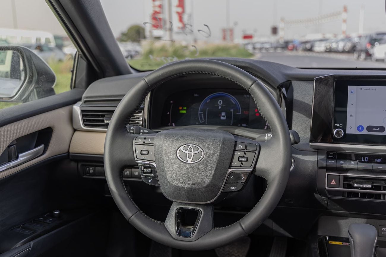 Toyota Camry Toyota Camry LE 2.5 L | Hybrid | White | Panoramic Sunroof | Electric Chair | 2026 GCC Specs