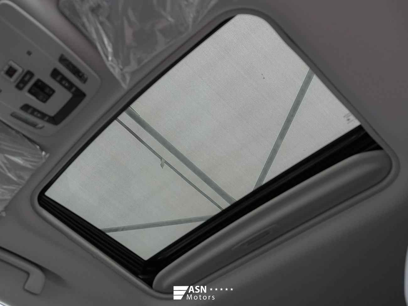 Toyota Sienna 2.5L Dual-Engine 2WD Comfort Edition 2025 (Export Price)