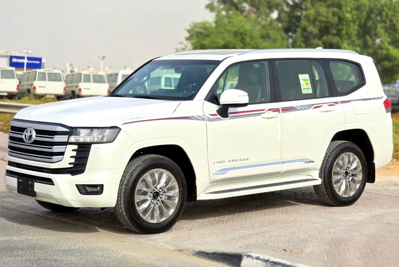 تويوتا لاند كروزر LC300 GXR 4.0 - HIGH OPTIONS - WITHOUT RADAR - 2025 MODEL - WHITE INSIDE BLACK - GCC SPECS