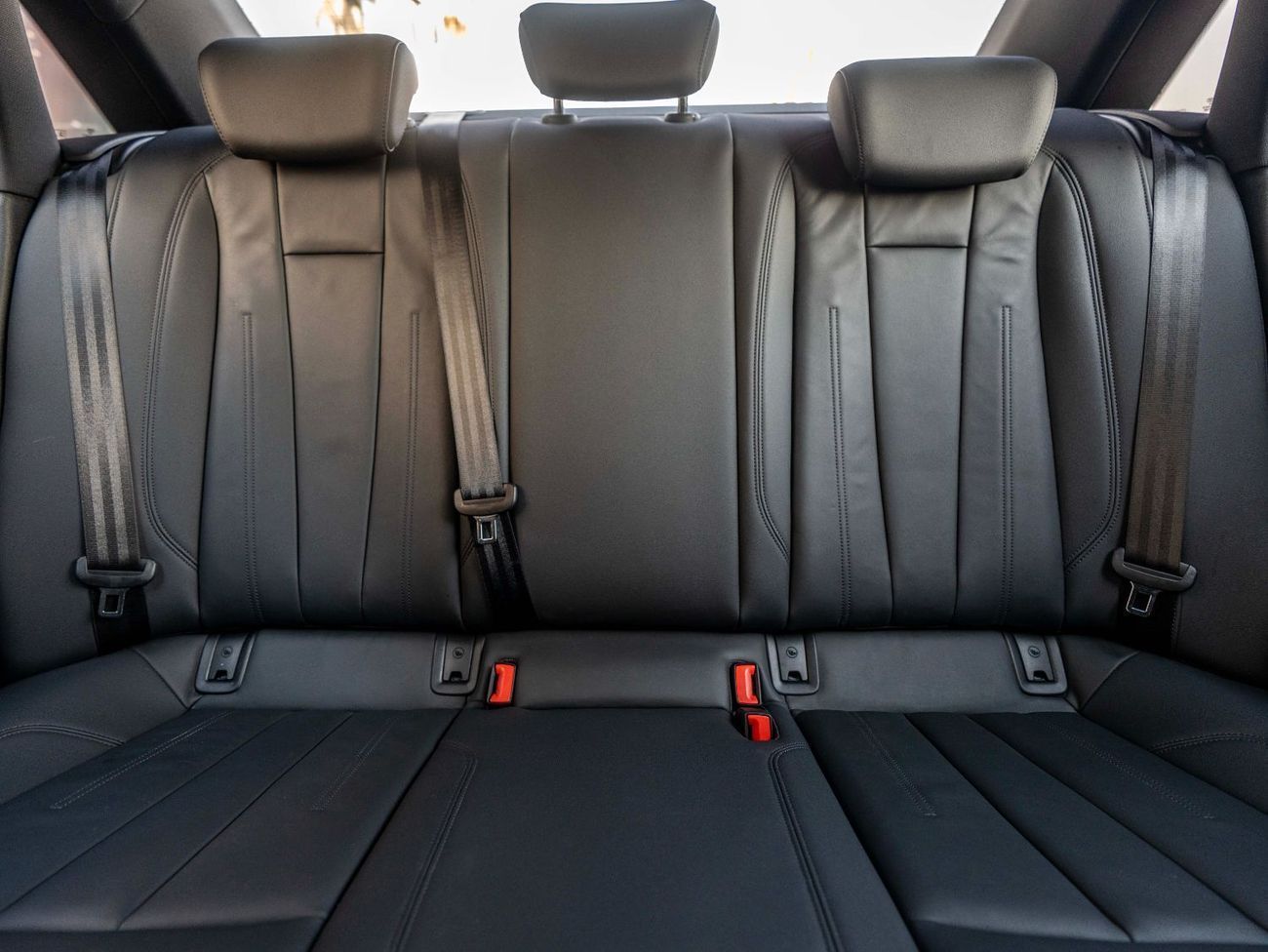 أودي A4 35 TFSI S Line 2.0L