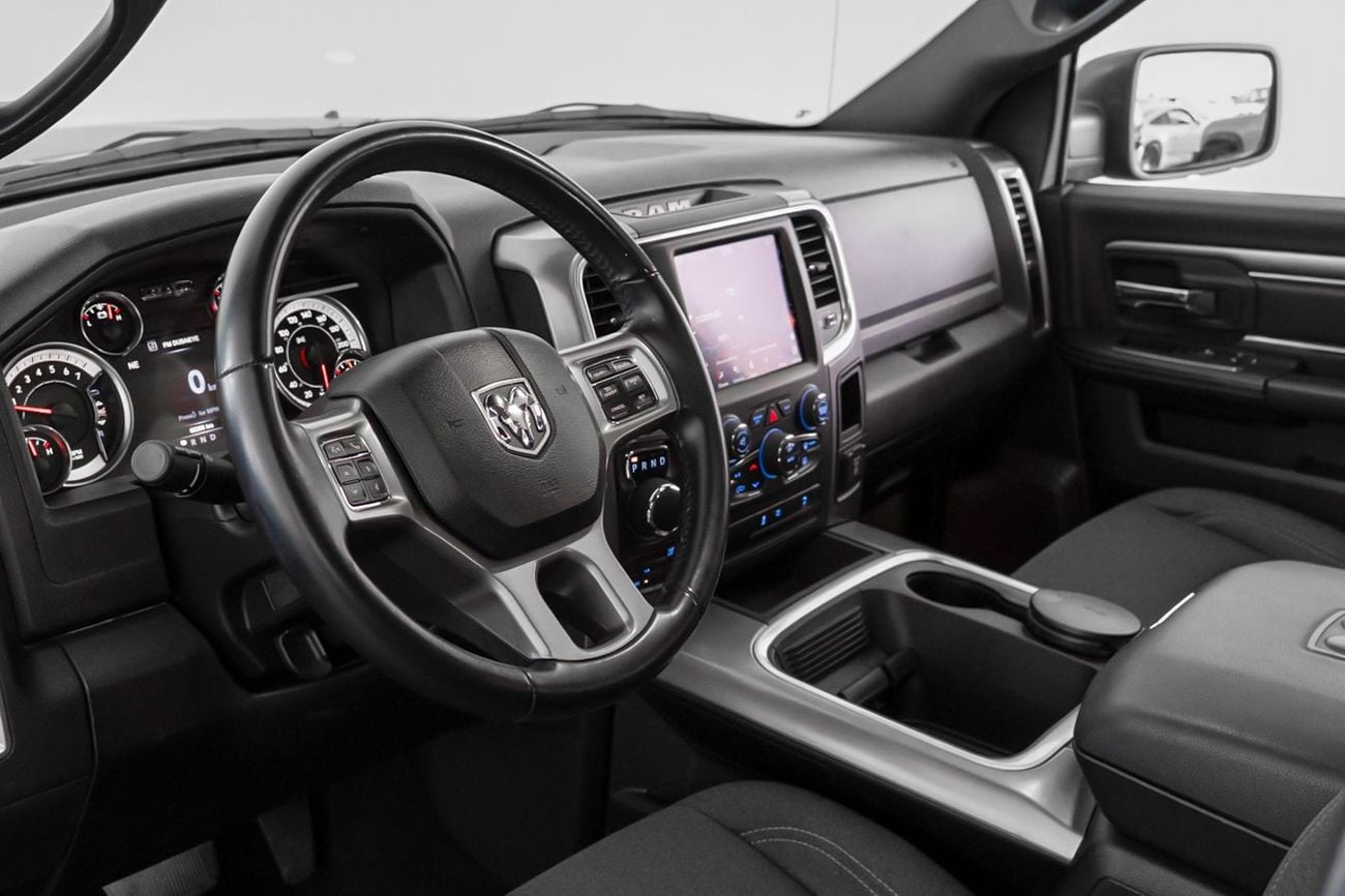 RAM 1500 Classic WARLOCK 5.7L