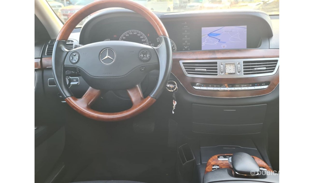 مرسيدس بنز S 550 الشارقه