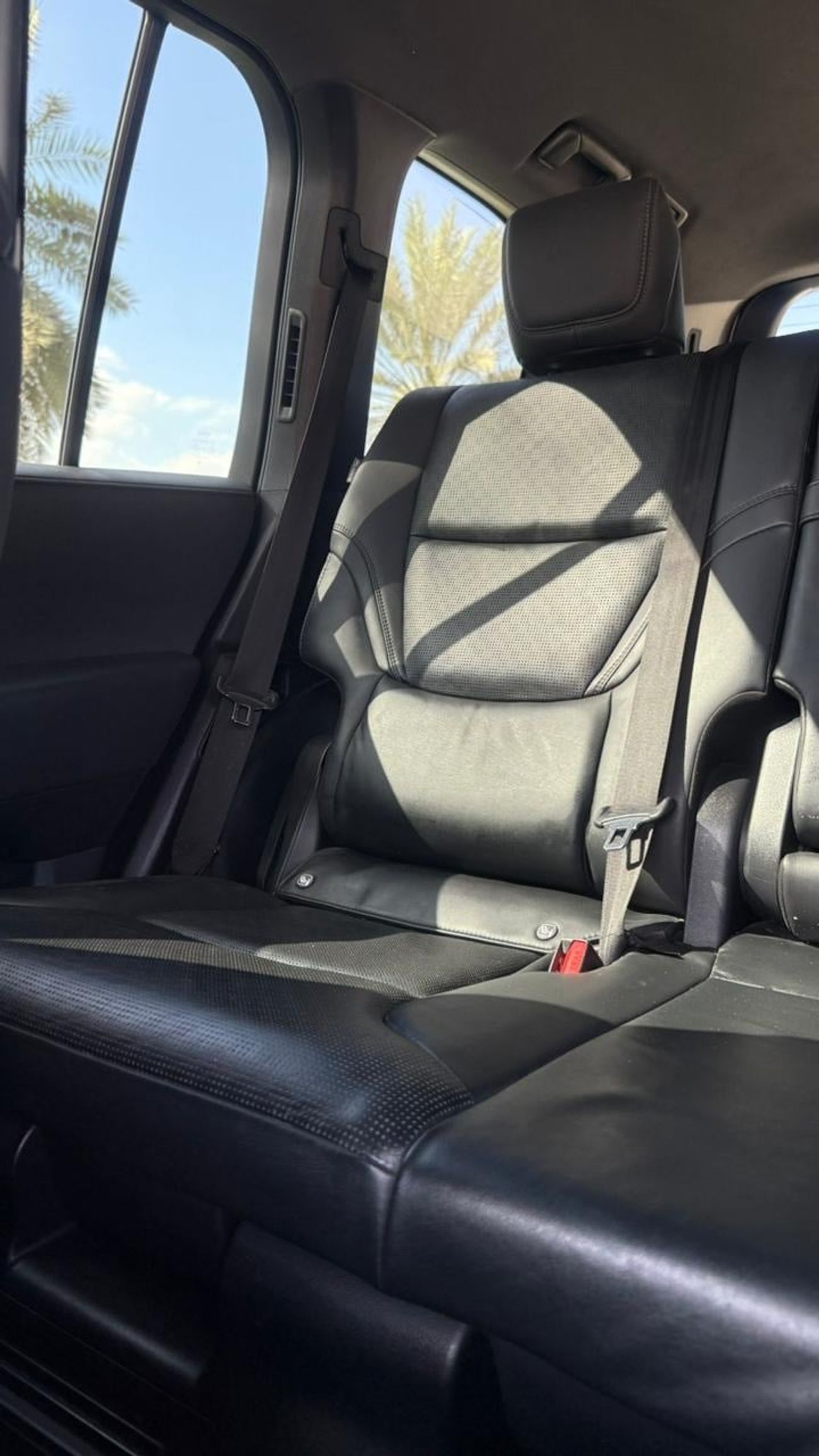 Toyota Land Cruiser Sahara export from Australia