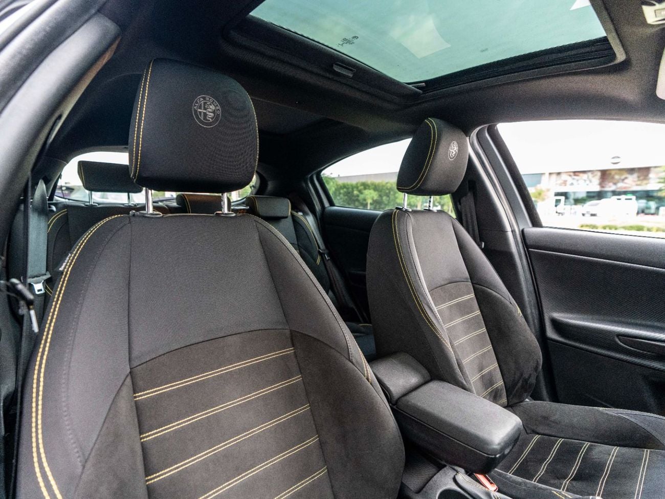 ألفا روميو جوليتا Veloce