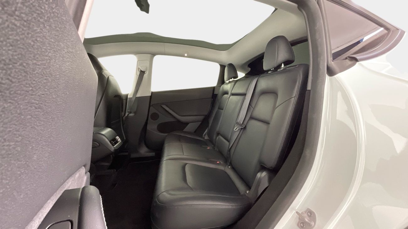 تسلا موديل Y BEV PERFORMANCE QUICKSILVER BW INT 21 | شامل الضمان | 0 ﺪﻔﻋﺓ ﺃﻮﻟﻯ