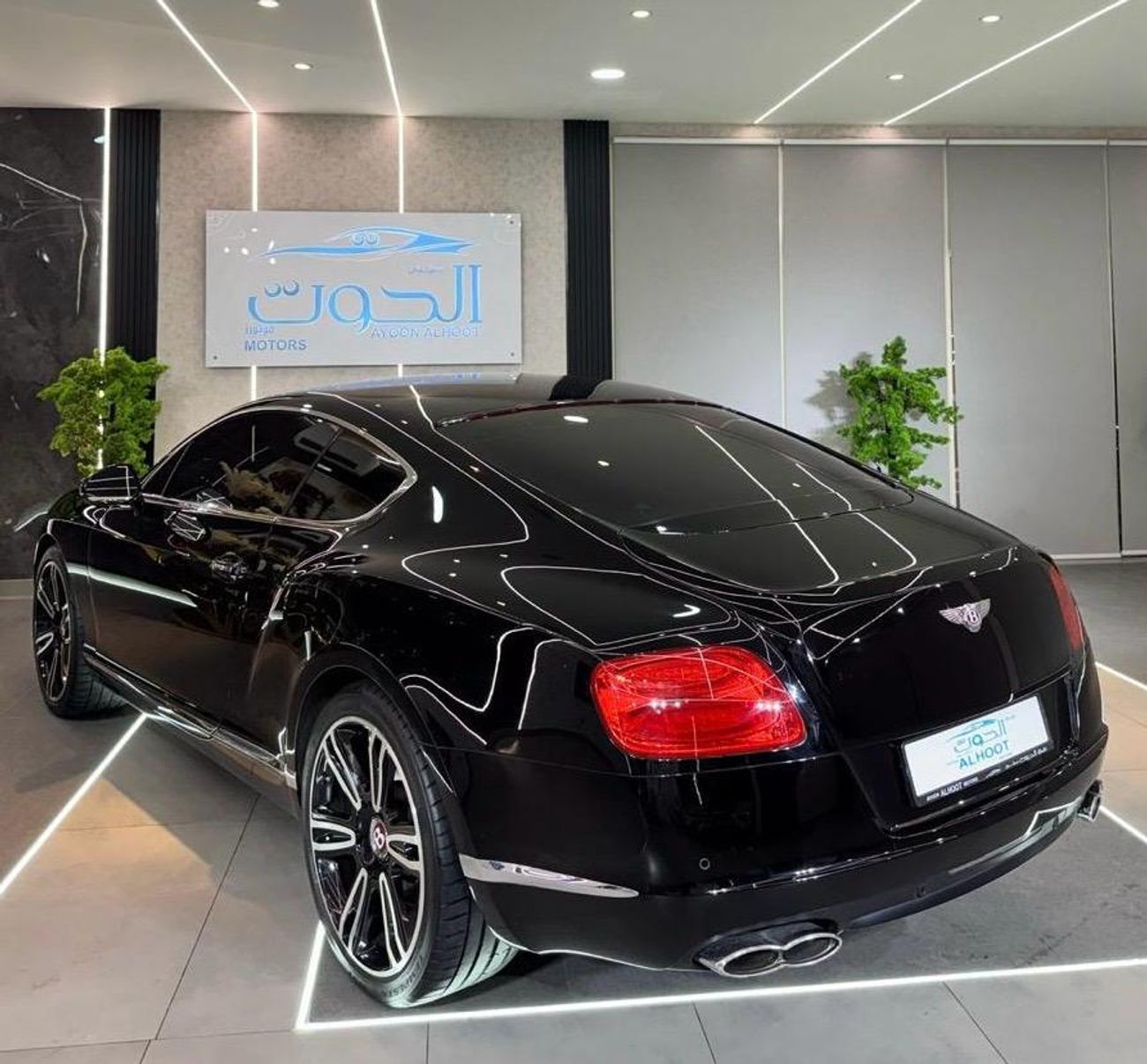 Bentley Continental GT LOVELY BENTLY CONTINENTAL GT V8 || TOP RANGE || GCC || FREE ACCIDENT