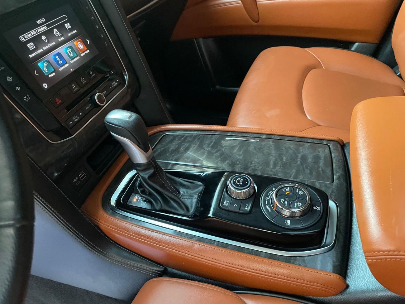 نيسان باترول LE Platinum 5.6L