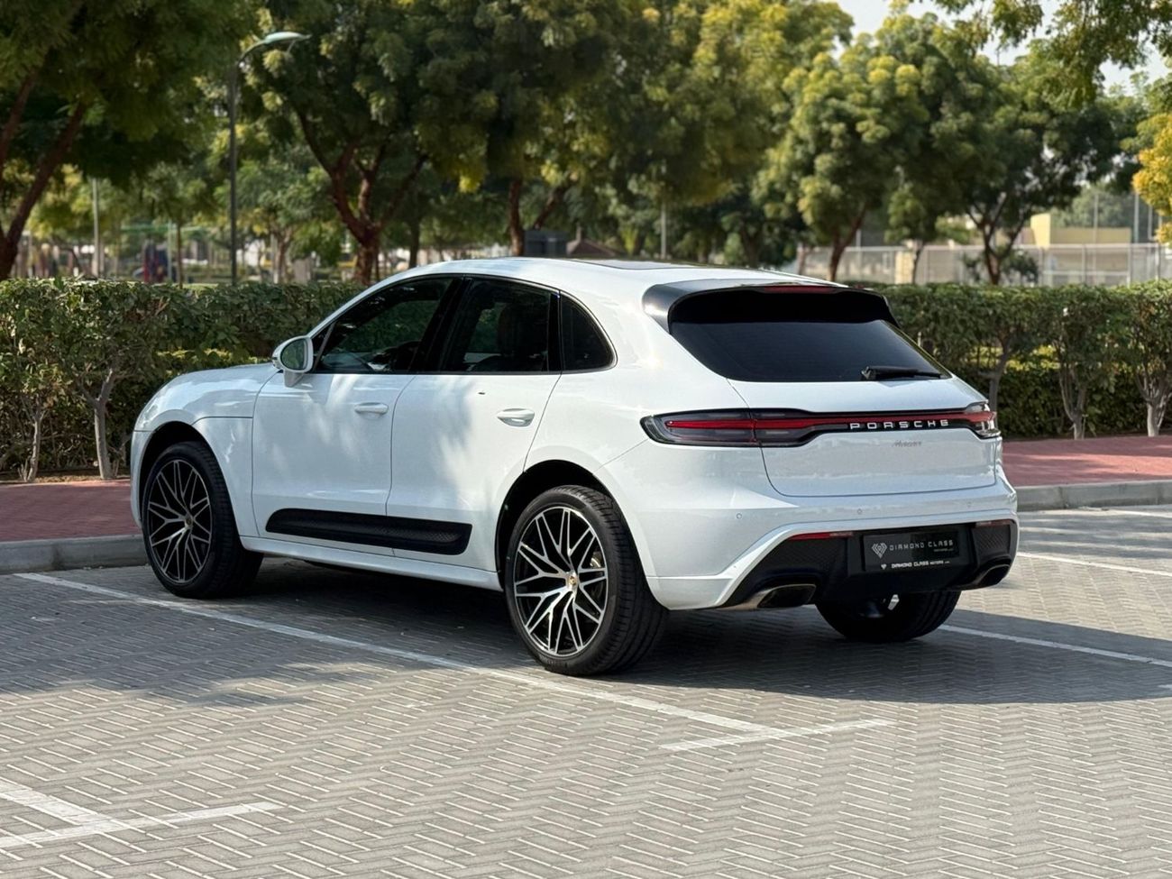 بورش ماكان T 2.0L Edition gcc under warranty