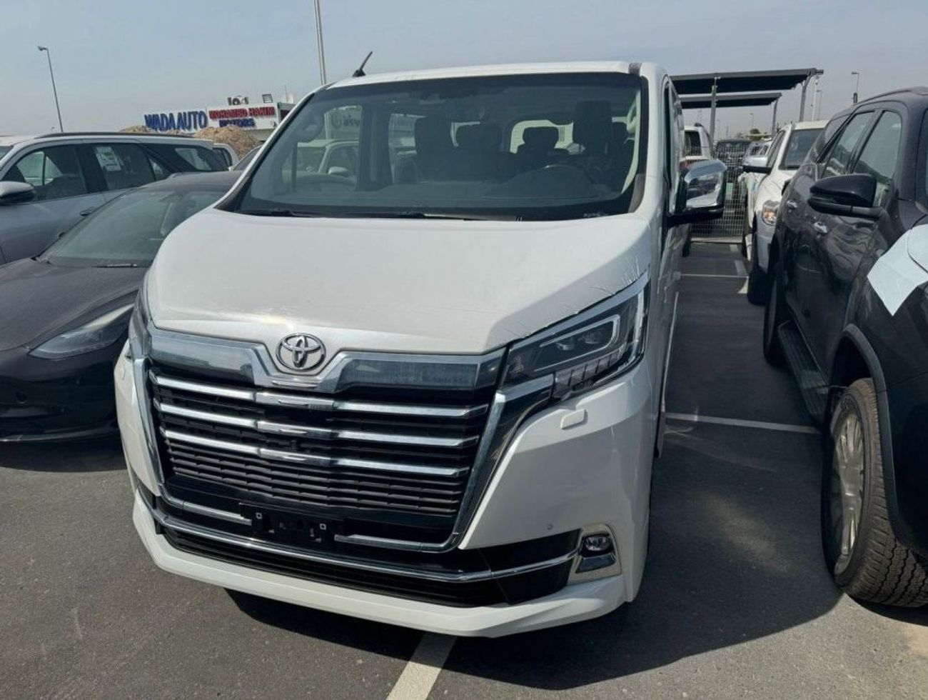 Toyota Granvia PREMIUM 3.5L PETROL 2023