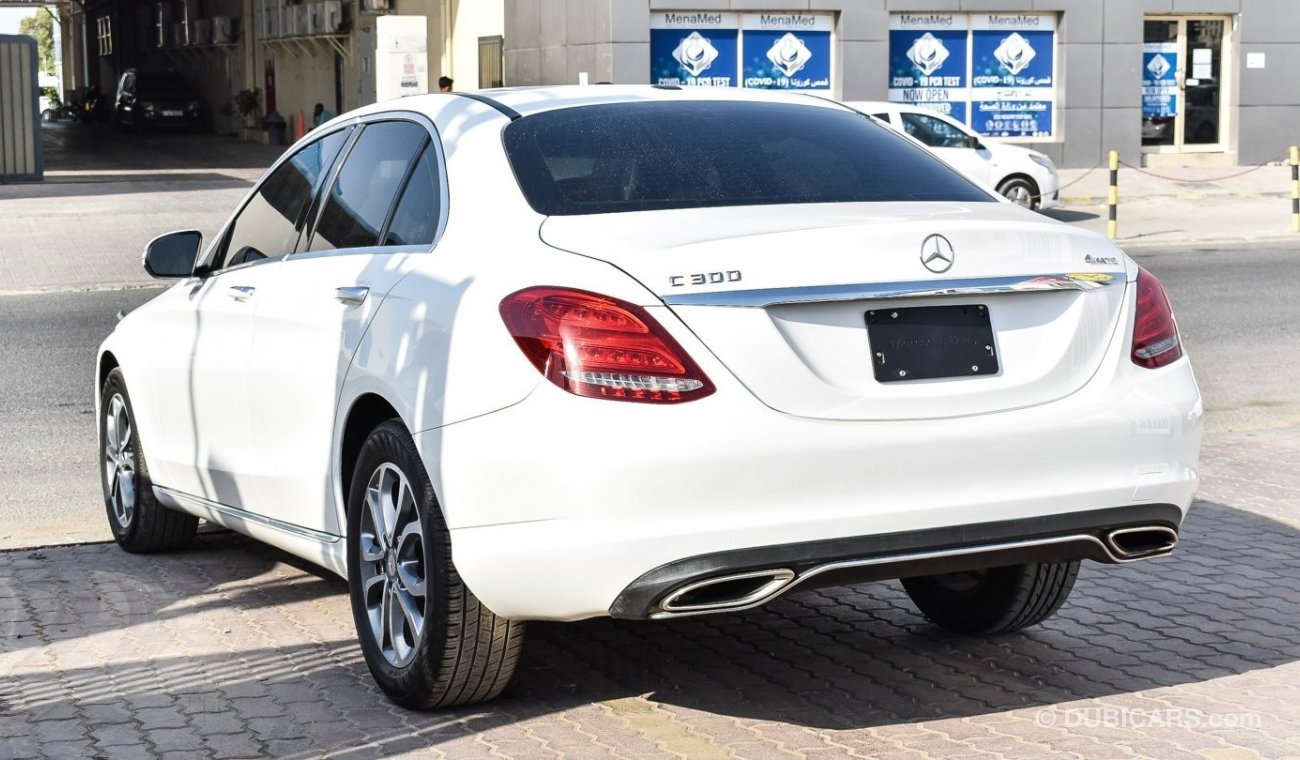 مرسيدس بنز C 300 4Matic