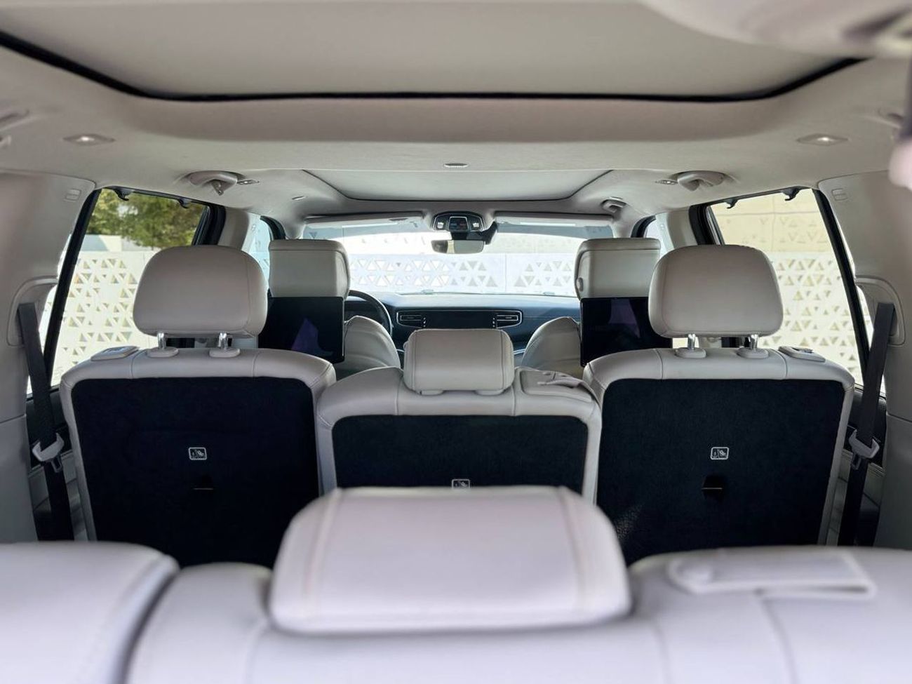 Jeep Grand Wagoneer Series III V8