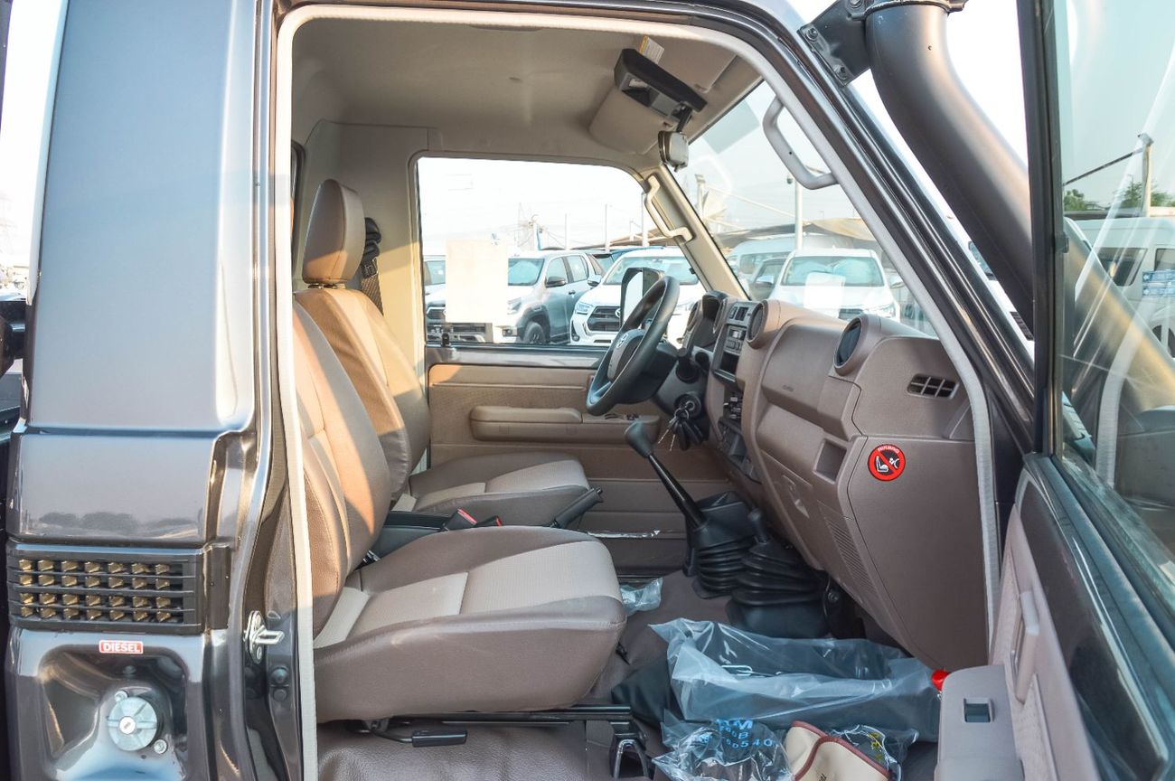 Toyota Land Cruiser Pick Up TOYOTA LAND CRUISER 79 2.8L MT SC DIESEL PICKUP 2025