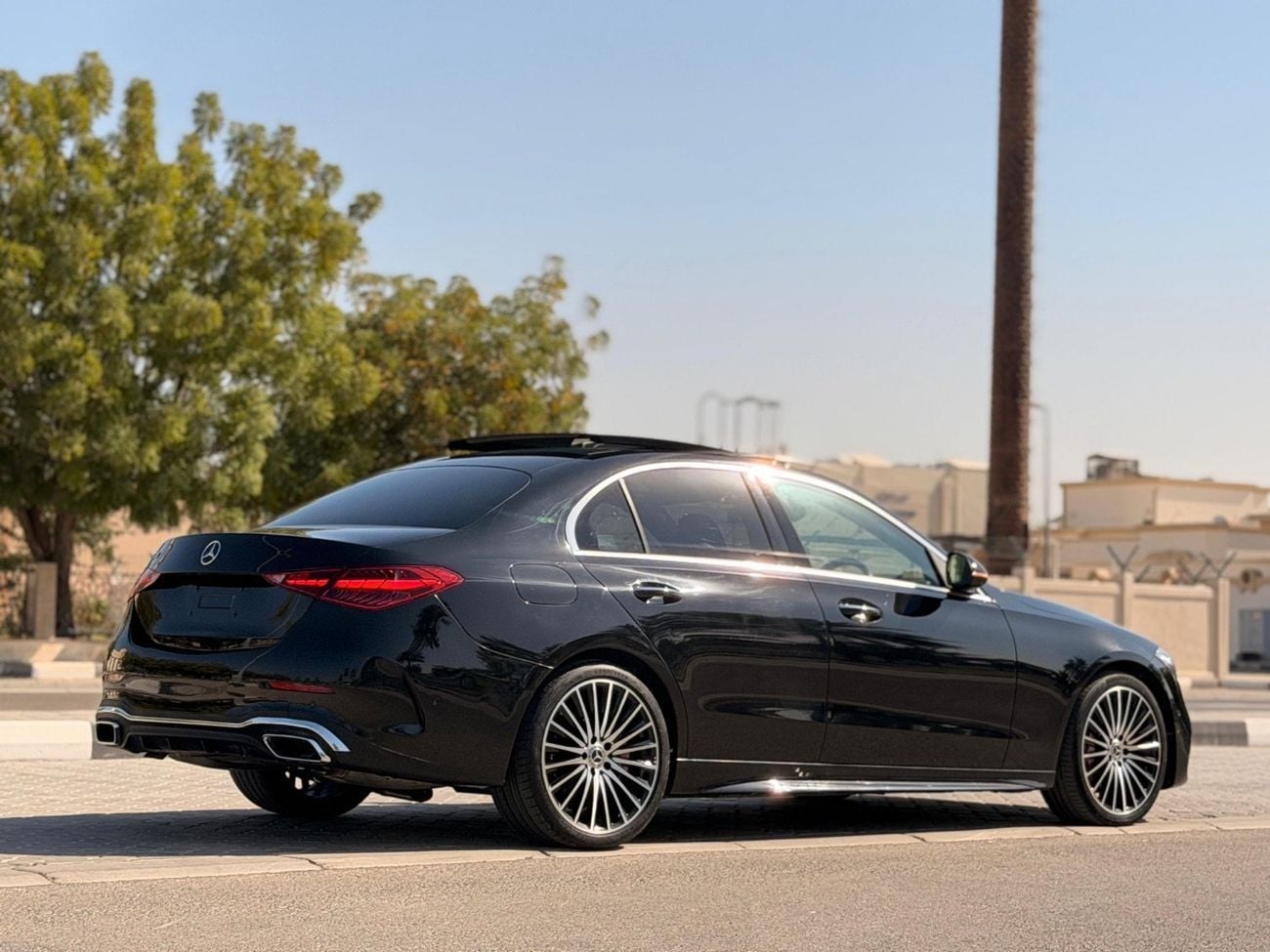 Mercedes Benz C300 STD (NON GCC) Base