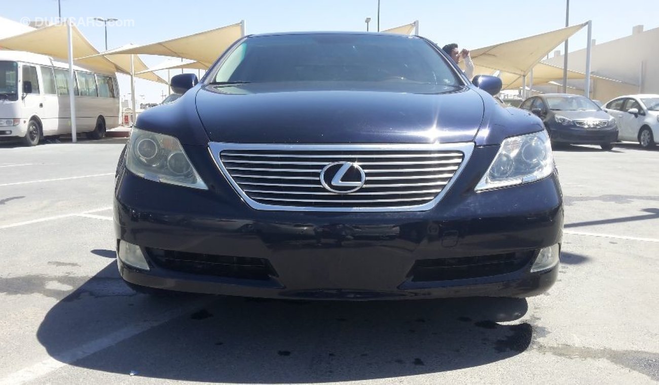 Lexus LS460