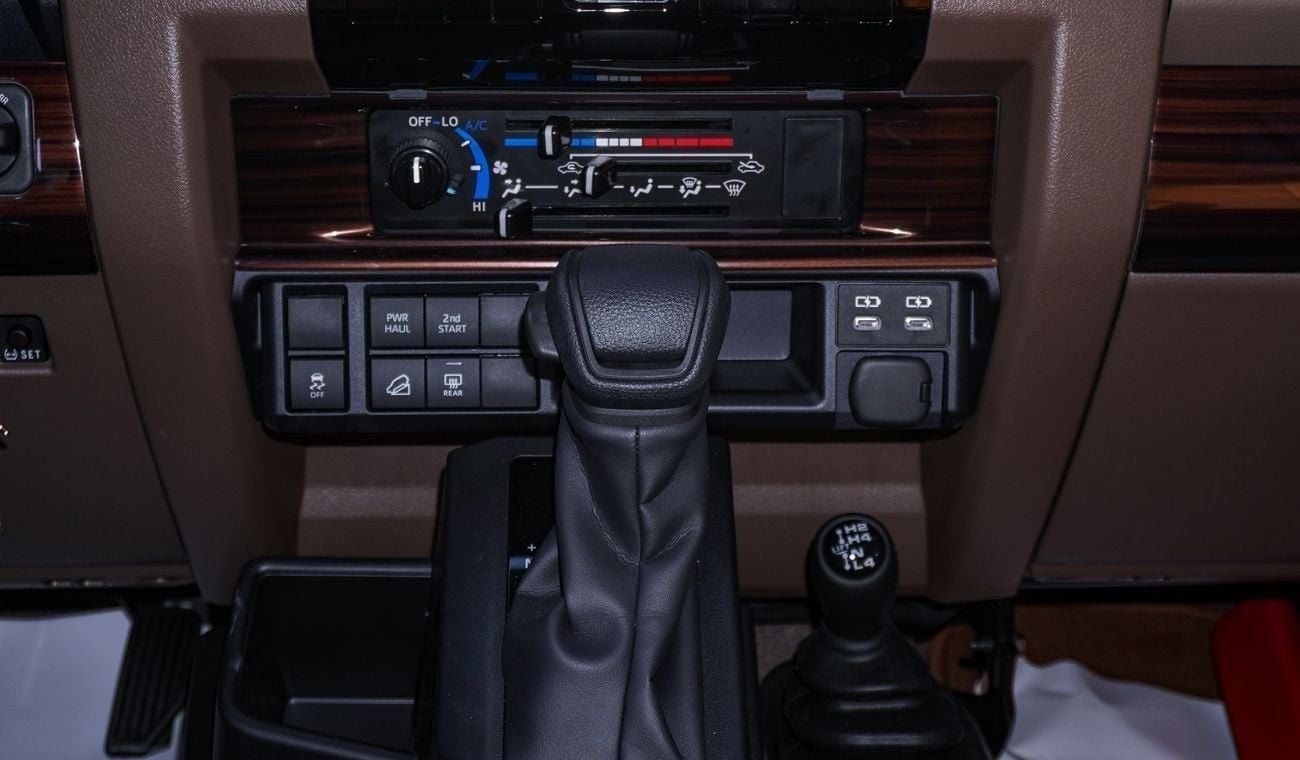 تويوتا لاند كروزر 70 LX 4.0L V6